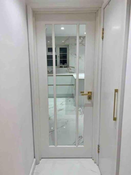 Premium Private Apartment Minutes To Central Londra Exterior foto
